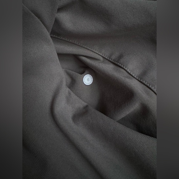 Lululemon Essential High Rise Trouser - Picture 3 of 4